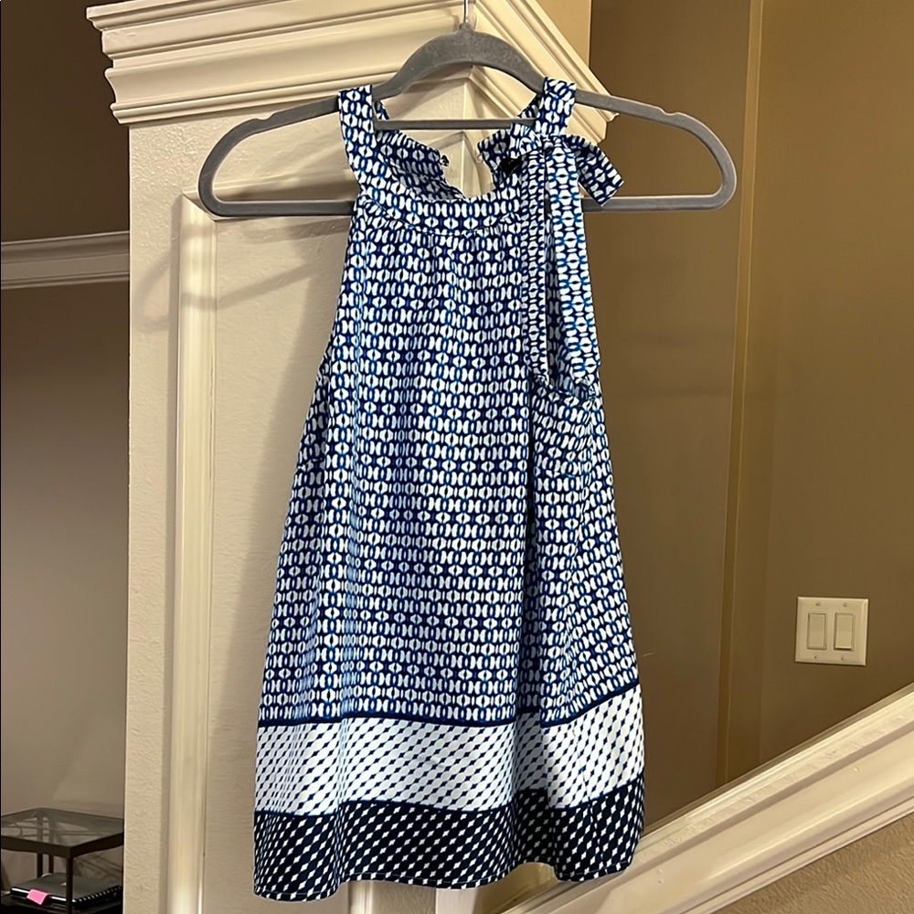 The Limited women’s sleeveless top, size medium